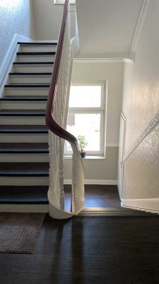 Ansprechende 3-Zimmer-Dachgeschosswohnung mit gehobener Innenausstattung in Duisburg