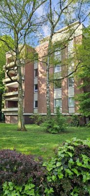Bezugsfrei: Panoramaloggia, 115 qm-4 Zimmer- im grünen Köln-Niehl