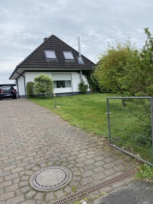 Einfamilienhaus in Padenstedt mit Möglichkeit der Hinterlandbebauung 