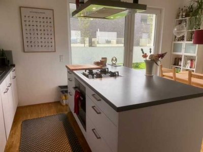 Moderne und großzügige 3-Zi.-Wohnung mit sonniger Terrasse in herrlicher Lage von Weinsberg