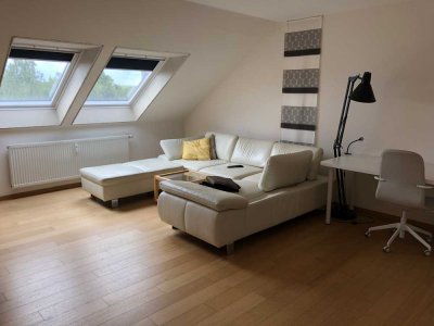 Sonnige  und vollständig möblierte 3 Zimmer  Penthouse Whg. mit Meerblick ab 01.09.2025