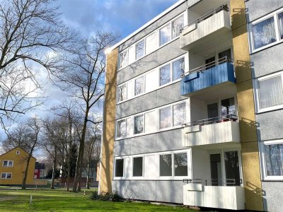 2,5 Zimmern mit  Balkon komplett renoviert