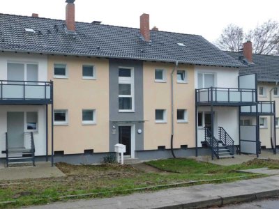 Bezugsfertige 1,5-Raum-Whg. mit modernem Duschbad u. großem Balkon