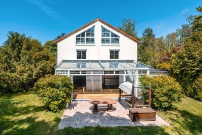 Gepflegtes Einfamilienhaus mit moderner Ausstattung und bis zu neun Zimmern