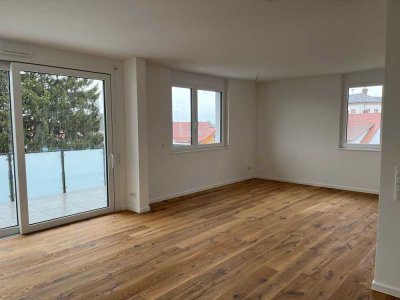 Erstbezug mit Balkon und EBK: Stilvolle 4-Zimmer-Wohnung mit gehobener Innenausstattung in Ettenheim
