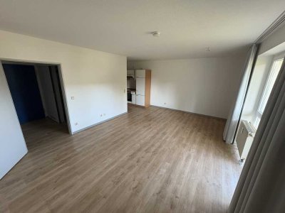 Modernisierte 1-Zimmer-Wohnung mit Balkon in Swisttal