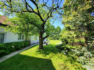 "ERFOLGREICH VERKAUFT" Haus mit zwei Wohneinheiten und schönem Garten