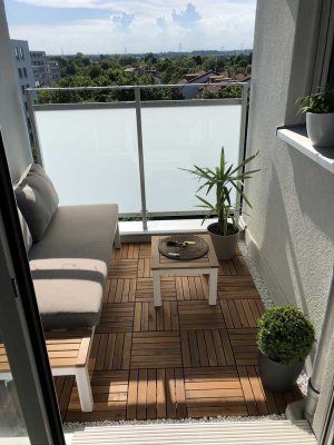 Exclusive 2-Zimmer-Wohnung mit Loggia im 7. OG in München Allach