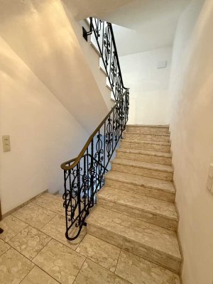 Attraktives Mehrfamilienhaus in Manching – 3 Wohneinheiten, erstklassige Lage und hohe Rendite!