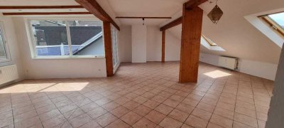 DU-Hochfeld Sanierte 3,5 Zimmer Wohnung Terrasse