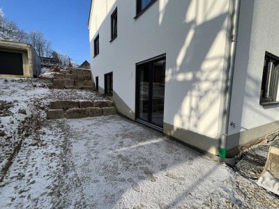 Stilvolle 2-Zimmer-Wohnung mit Terrasse und EBK in Overath