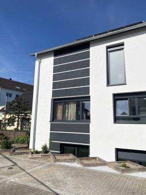Schicke, neu ausgebaute 4 Zi. Wohnung im KfW50 Haus für nachhaltiges Wohnen, ruhige Lage Bickenbach!