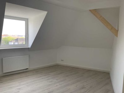Ansprechende 2 Zimmer Wohnung - WG-geeignet