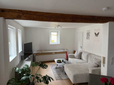 675 € - 60 m² - 2.5 Zi.