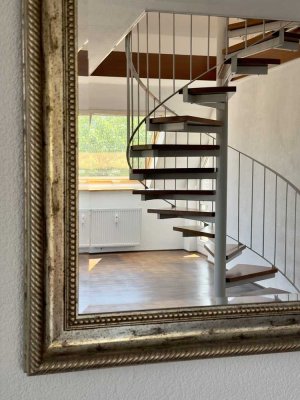 Exklusive 4-Zimmer-Maisonette-Wohnung mit luxuriöser Innenausstattung mit Einbauküche in Schorndorf