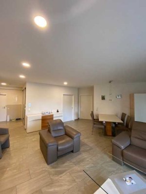barrierefreie hochwertige 3,5-Raum-EG-Wohnung in SB