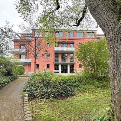 Von PRIVAT: Senioren-Wohnanlage! Großzügige 1-Zi.-Wohnung mit Dachterrasse und Essküche!