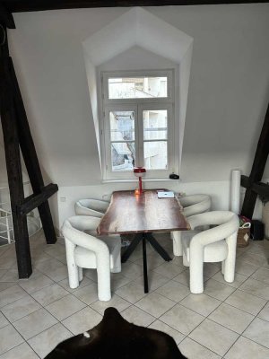 Altbau-Maisonette mit 4 Zimmern Küche Balkon Klimaanlage im Agnesviertel