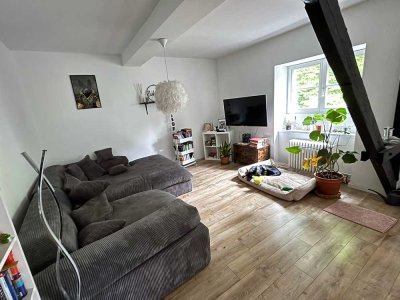 Altbauliebe - 3-Zimmer-Wohnung mit Gartennutzung zu vermieten