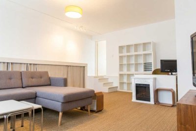 2 Zimmer mit großzügigem Schnitt ++  Bestlage mitten im Prenzlauer Berg