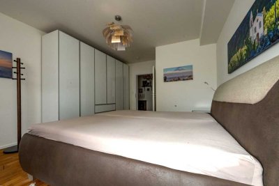 2-Zimmer Wohnung mit Balkon und Garage in Neukirchen-Vluyn, Möbelübernahme erforderlich