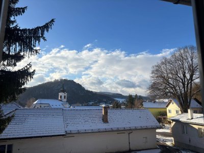 Blick ins Voralpenland, Garten, Parkplatz, Erstbezug nach Sanierung