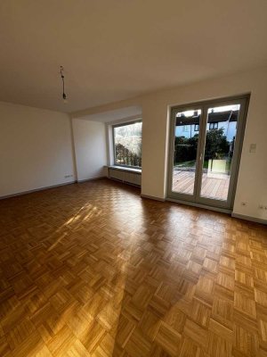 Mittelreihenhaus mit Südwest-Terrasse in Hamburg-Nienstedten – Befristete Vermietung für 5 Jahre
