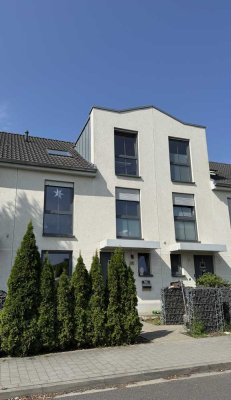 Modernes EFH im familienfreundlichen GV-Kapellen, nur 4 Stationen vom Ddorfer HBF