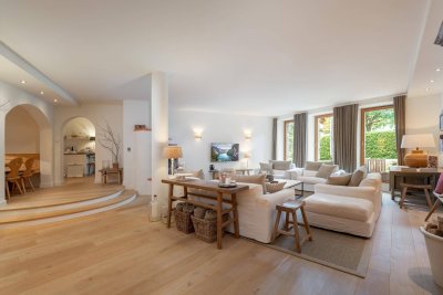 Wellness &amp; Pool &amp; Skipistenanbindung - Großzügige Wohnung in Topzustand
