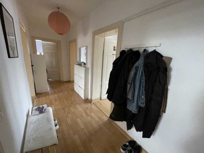 Gemütliche 4-ZKBB-Altbauwohnung mit schönem Blick über Bielefeld