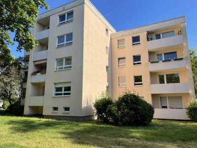 leere 3-Zi. Wohnung in Wiesbaden-Delkenheim