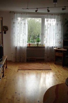 Exklusive, gepflegte 3-Raum-Wohnung mit Balkon und EBK in Hamburg Schnelsen