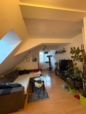 Suche Nachmieter für eine gemütliche Dachgeschosswohnung