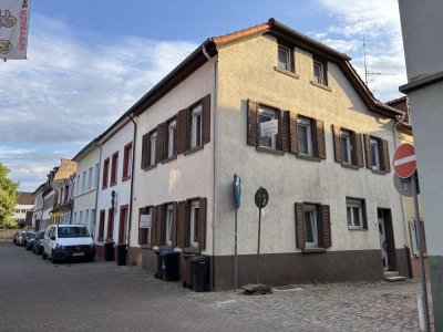 Charmantes Stadthaus mit Dachterrasse in Speyerer Bestlage – vielseitig nutzbar!