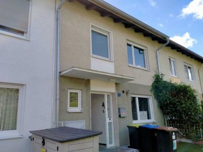 Zentrales & ruhig gelegenes Reihen Haus RMH Handwerker Eigentum 113m² von privat Provisionsfrei!