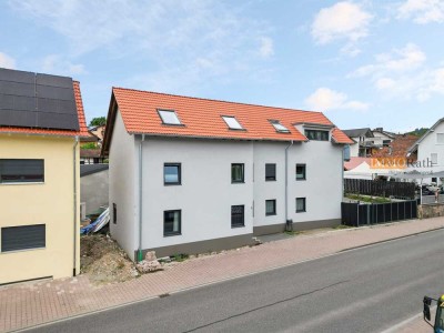 IMMORath.de - Großzügige 4 Zimmer-Wohnung mit Balkon
