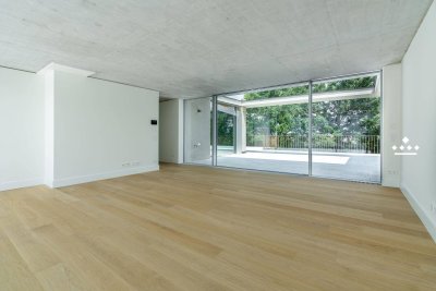 Exklusives Penthouse mit großzügiger Terrasse und Blick ins Grüne