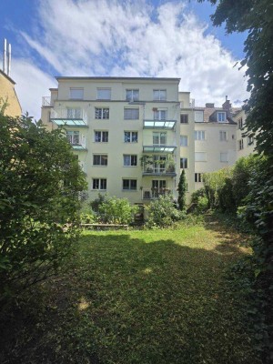 Dachgeschoss-Traum in 1130 Wien: 150 m², 2 Dachterrassen – ab € 2.909,--Kreditrate/ Monat