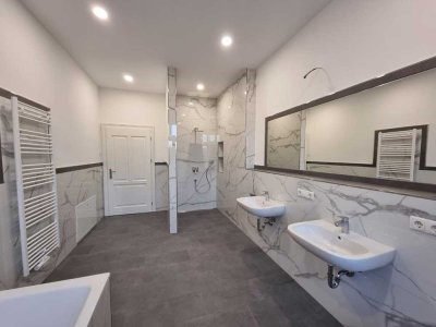 **exklusive 5-R-WE mit tollem Ausblick, Terrasse, Lift **