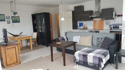 Eigentumswohnung mit Panoramafenstern und Blick auf den Stadthafen Rostock von Privat