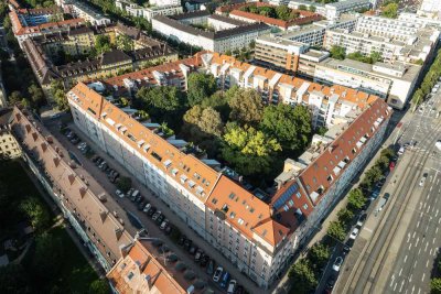 JETZT *Paul & Partner* WUNDERSCHÖNE ALTBAUWOHNUNG WIRD ZUM 01.05 LEER! IDEAL ZUM SELBSTEINZUG! 220
