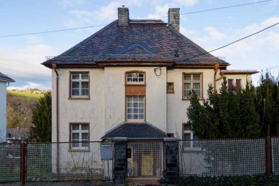 Sanierungsbedürftiges Einfamilienhaus