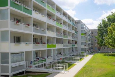 Den Sommer auf dem neuen schönen Balkon genießen!
