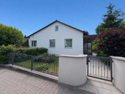*freistehendes* Einfamilienhaus in absolut ruhiger Lage, in Bergen!