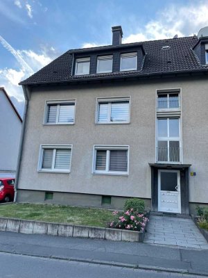 Schöne 2,5-Zimmer-Dachgeschosswohnung mit Balkon in Dortmund