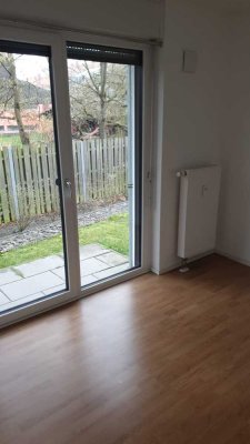 nur für Studenten - 1,5 Zimmer Wohnung mit Terrasse und Einbauküche