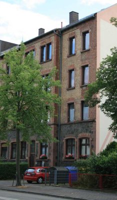 2 Zi.-Altbauwohnung mit Südwest-Balkon und Einbauküche