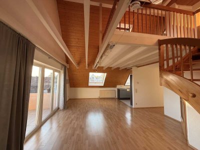 Großzügige Maisonette-Wohnung mit zwei Balkonen, TG-Stellplatz & Top-Lage