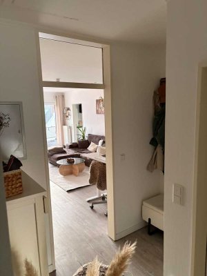 Top 2-Zimmer-Wohnung mit Balkon + EBK + Tiefgaragenplatz - PROVISIONSFREI