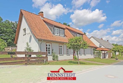 Großzügiges Einfamilienhaus mit Nebengebäuden zu verkaufen!